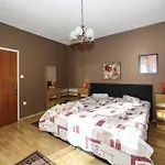 Obala Spanja Roka Cr * Brodarica