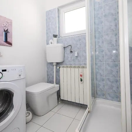 3 Bedroom Amazing Apartment In Brodarica * Brodarica (Sibenik-Knin)