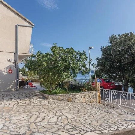 Obala Spanja Roka Cr * Brodarica (Sibenik-Knin)