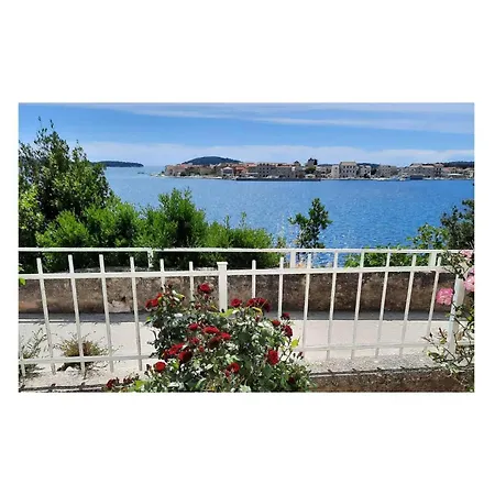 Apartment Obala Spanja Roka Cr * Brodarica (Sibenik-Knin)