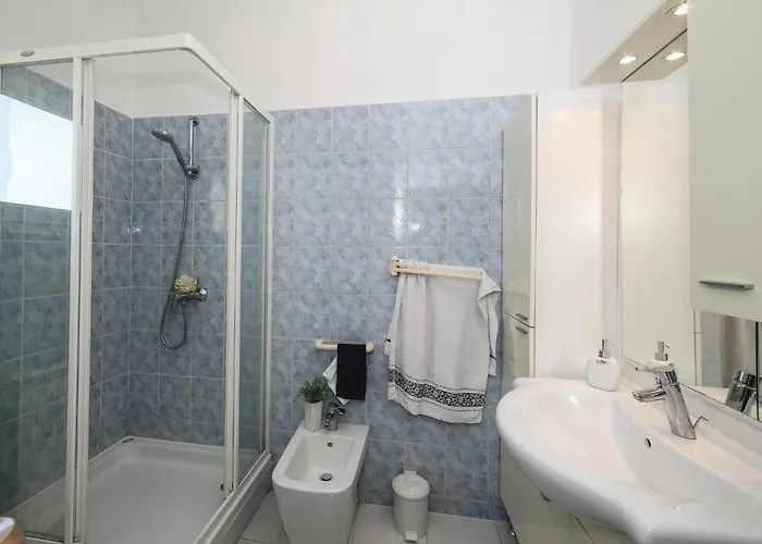 Apartment Apartment Obala Spanja Roka Cr Brodarica (Sibenik-Knin)