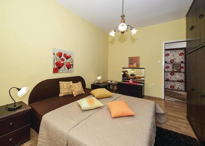 Apartment Apartment Obala Spanja Roka Cr Brodarica (Sibenik-Knin)