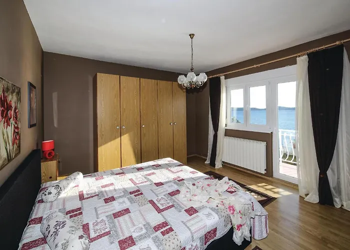 Apartment Apartment Obala Spanja Roka Cr