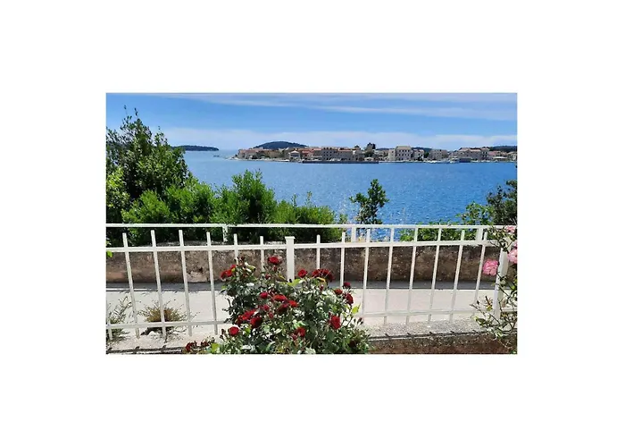 Apartment Obala Spanja Roka Cr * Brodarica (Sibenik-Knin)